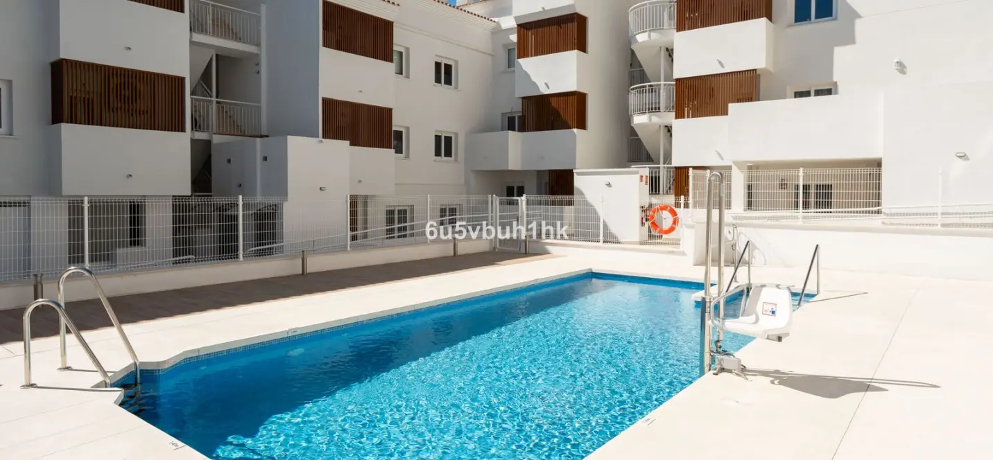 Venta de apartamento en planta baja en Fuengirola 3
