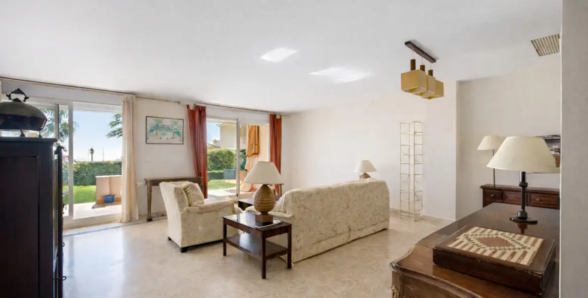 Продажа таунхауса в Estepona 4