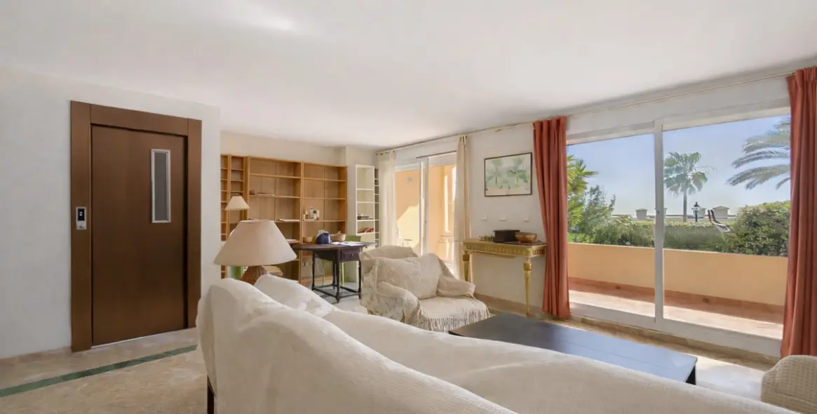 Продажа таунхауса в Estepona 8