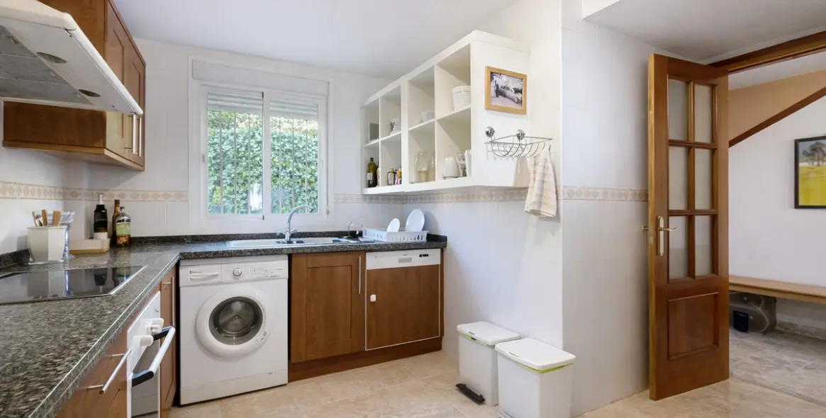 Продажа таунхауса в Estepona 15