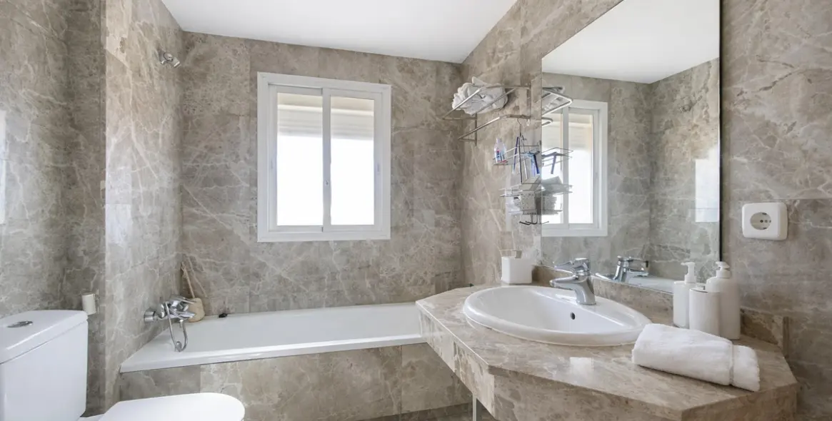 Продажа таунхауса в Estepona 25