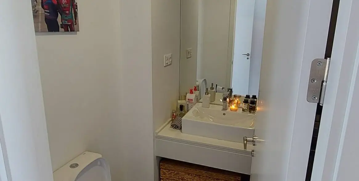 Продажа двухуровневого пентхауса в New Golden Mile 16