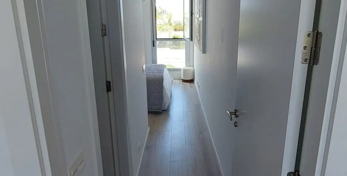 Продажа двухуровневого пентхауса в New Golden Mile 17