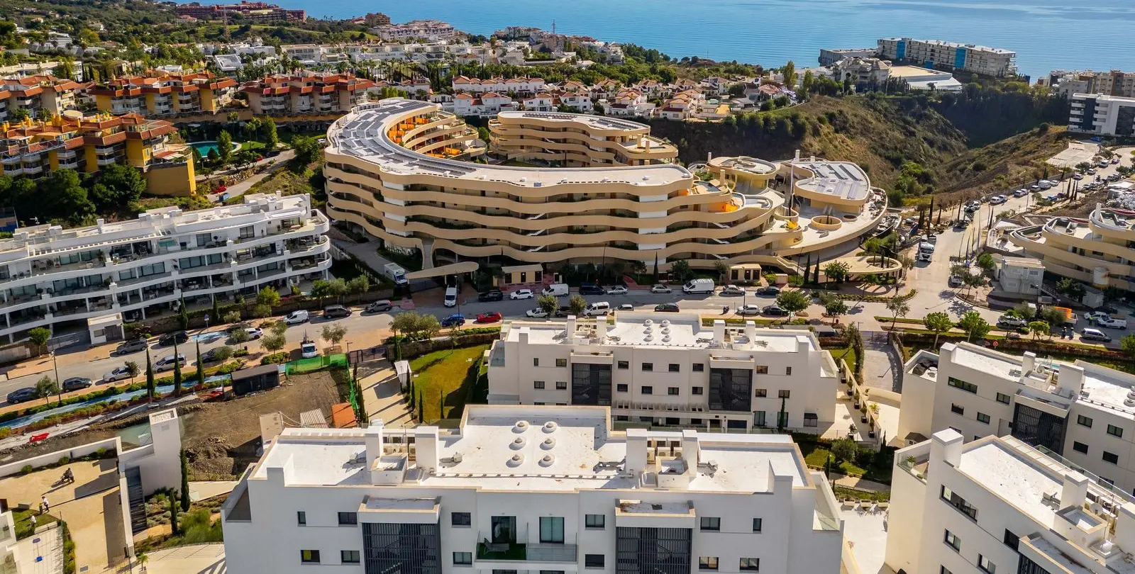 Продажа апартаментов на первом этаже в Higueron 25