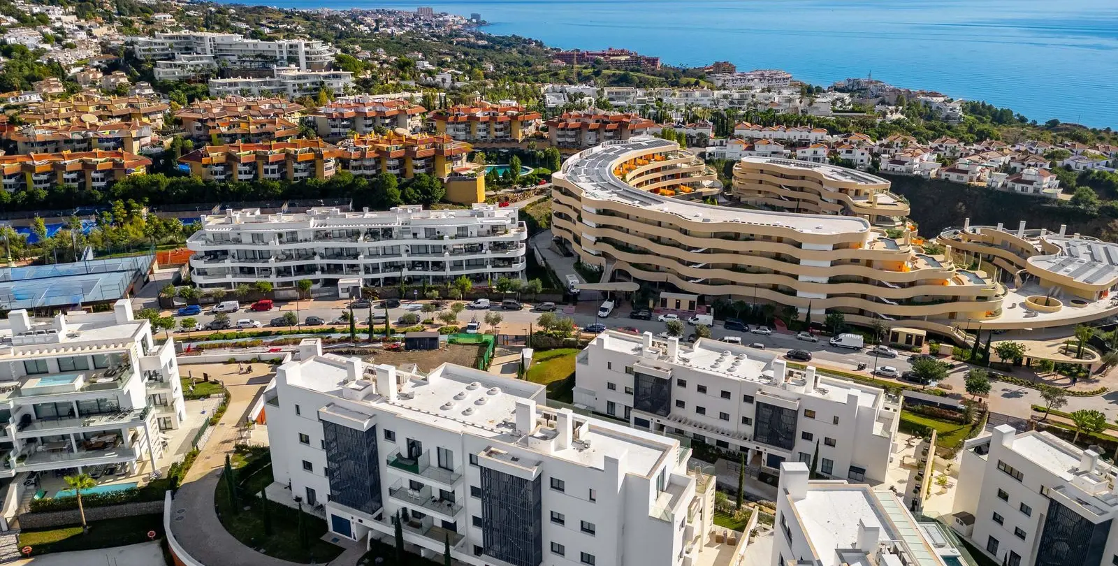 Продажа апартаментов на первом этаже в Higueron 28