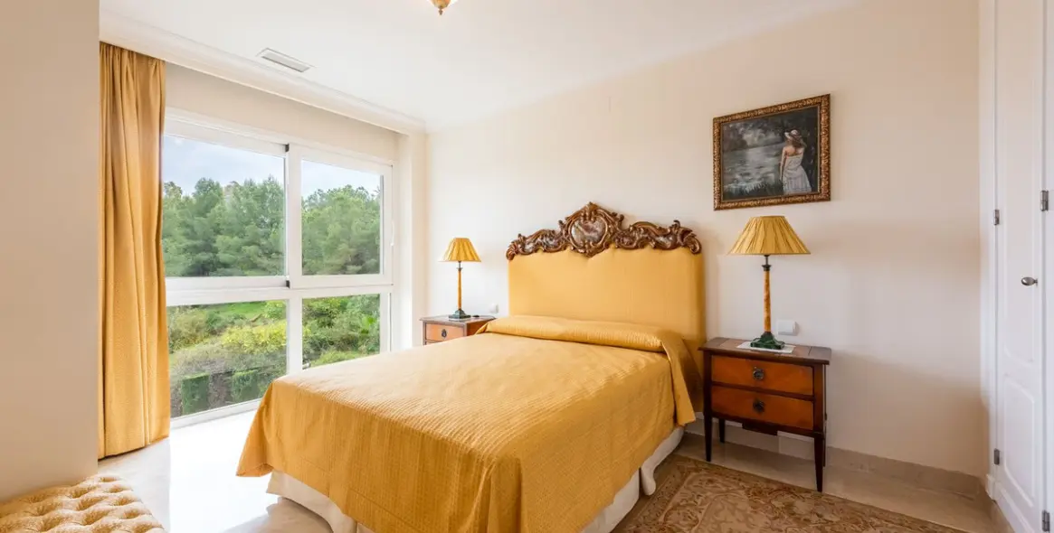 Продажа апартаментов на среднем этаже в Nueva Andalucía 17