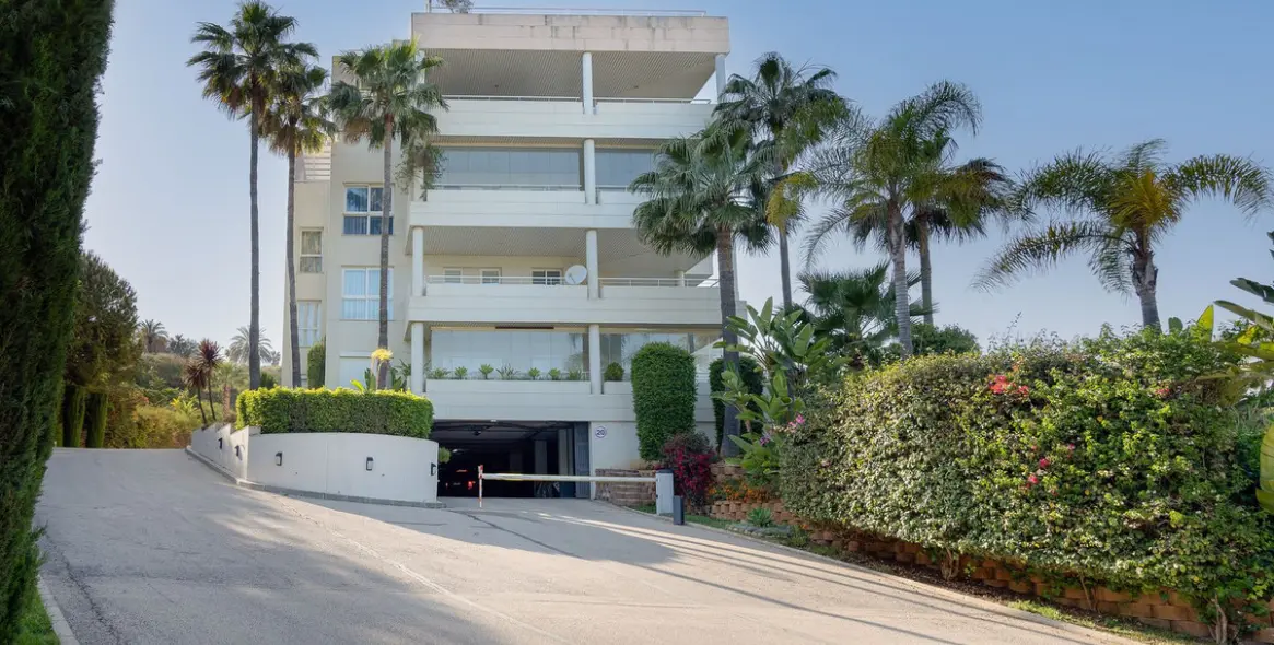 Продажа апартаментов на среднем этаже в Nueva Andalucía 29