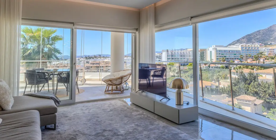 Venta de apartamento en planta media en Benalmadena 11