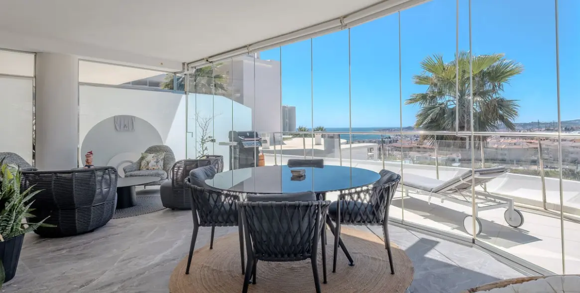 Venta de apartamento en planta media en Benalmadena 13
