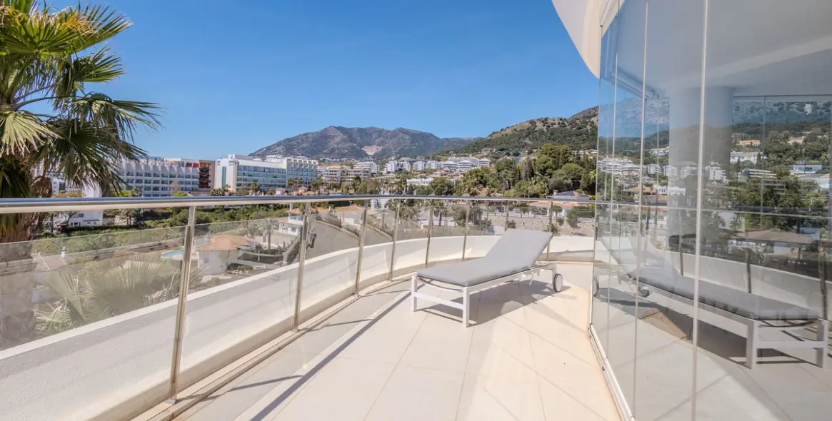 Venta de apartamento en planta media en Benalmadena 15