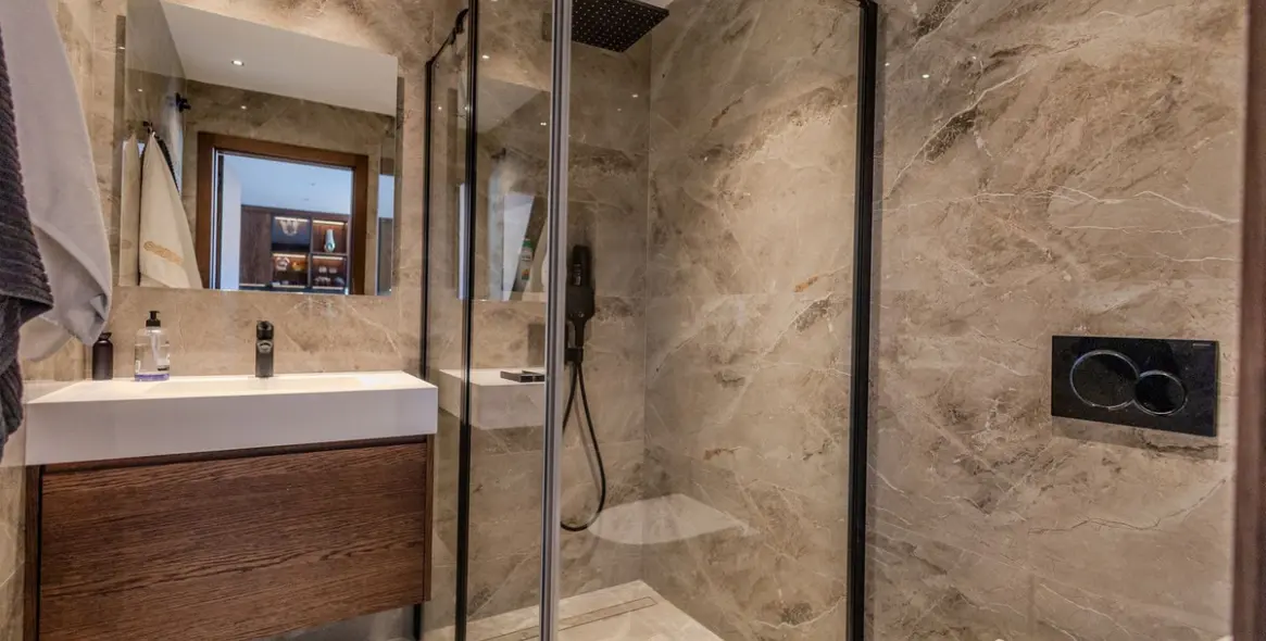 Venta de apartamento en planta media en Benalmadena 19