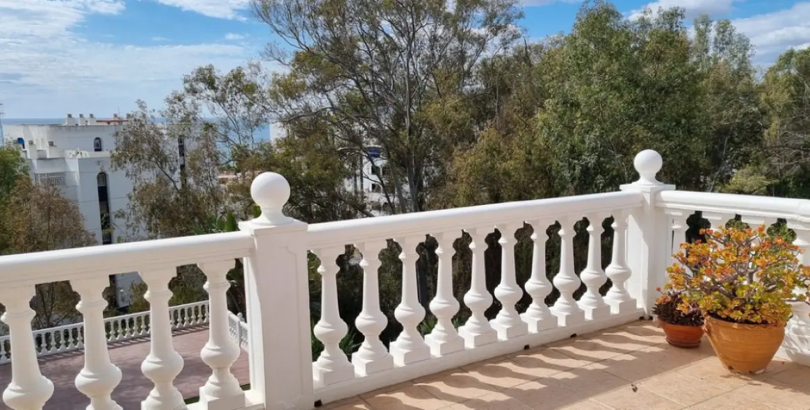 Venta de villa independiente en El Palo 5