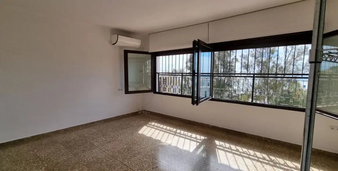 Venta de villa independiente en El Palo 10