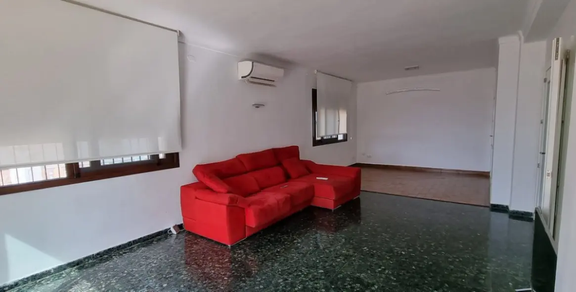 Venta de villa independiente en El Palo 20