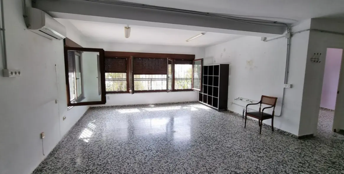 Venta de villa independiente en El Palo 28