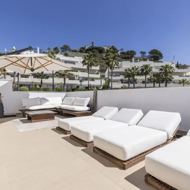 Venta de ático dúplex en Benahavís