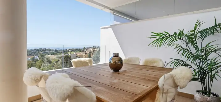 Venta de ático dúplex en Benahavís 4