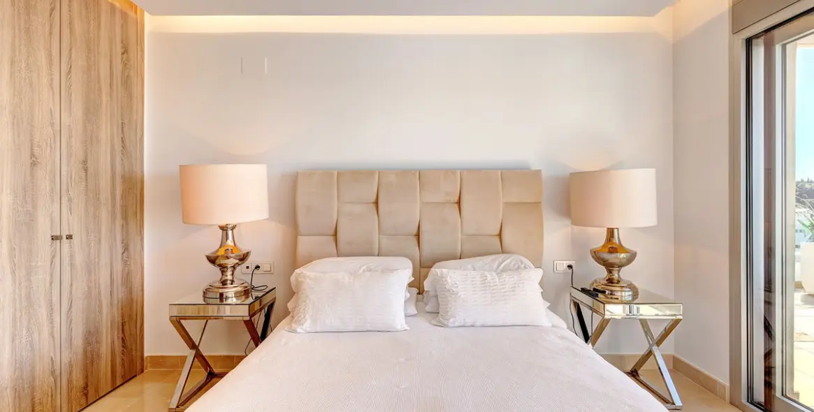 Sale of penthouse duplex in Benahavís 20