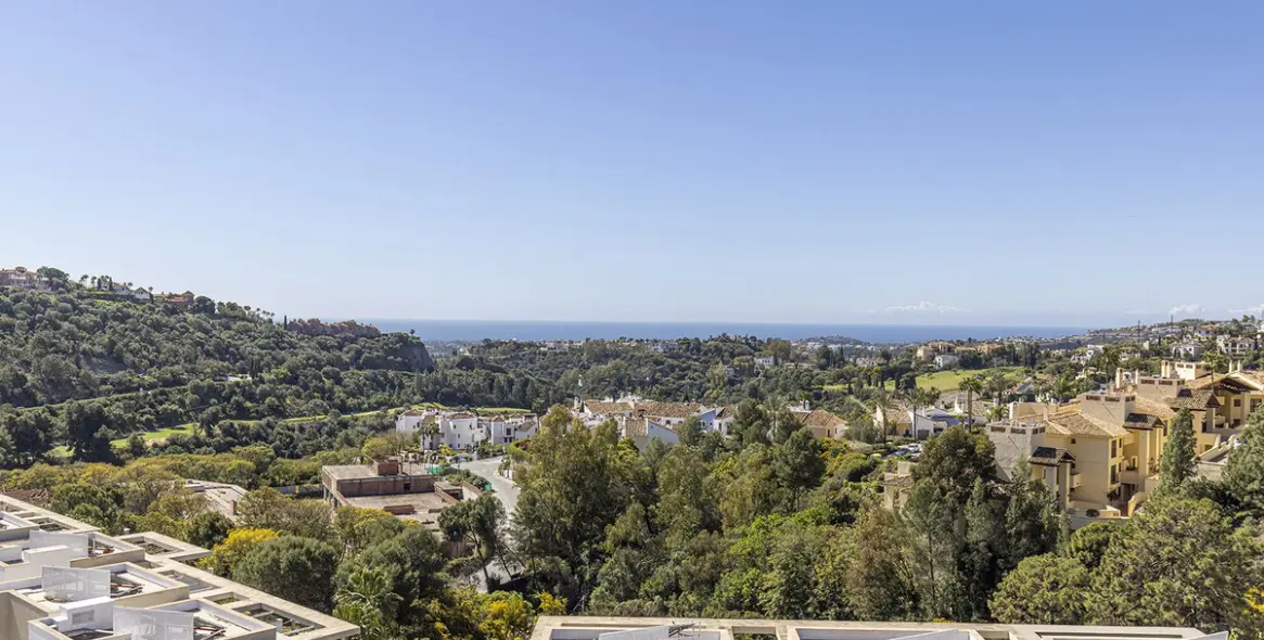 Sale of penthouse duplex in Benahavís 29