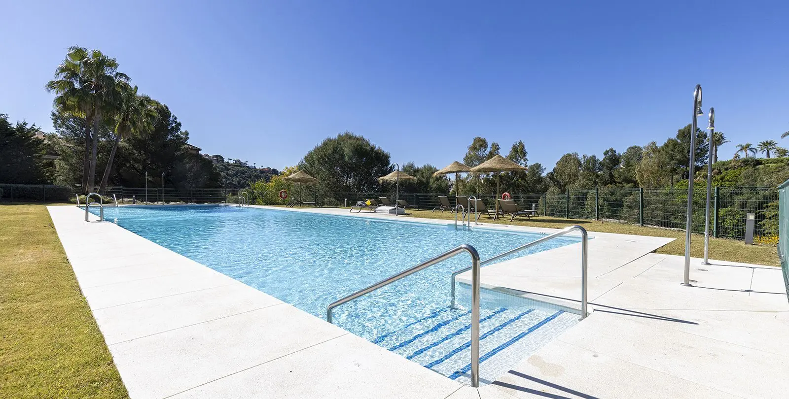 Sale of penthouse duplex in Benahavís 30