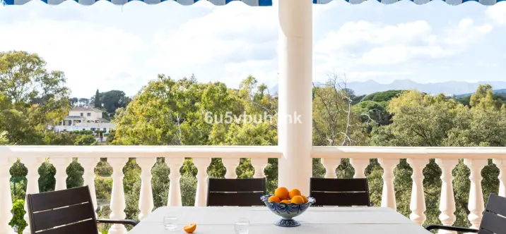 Venta de villa independiente en Elviria 4