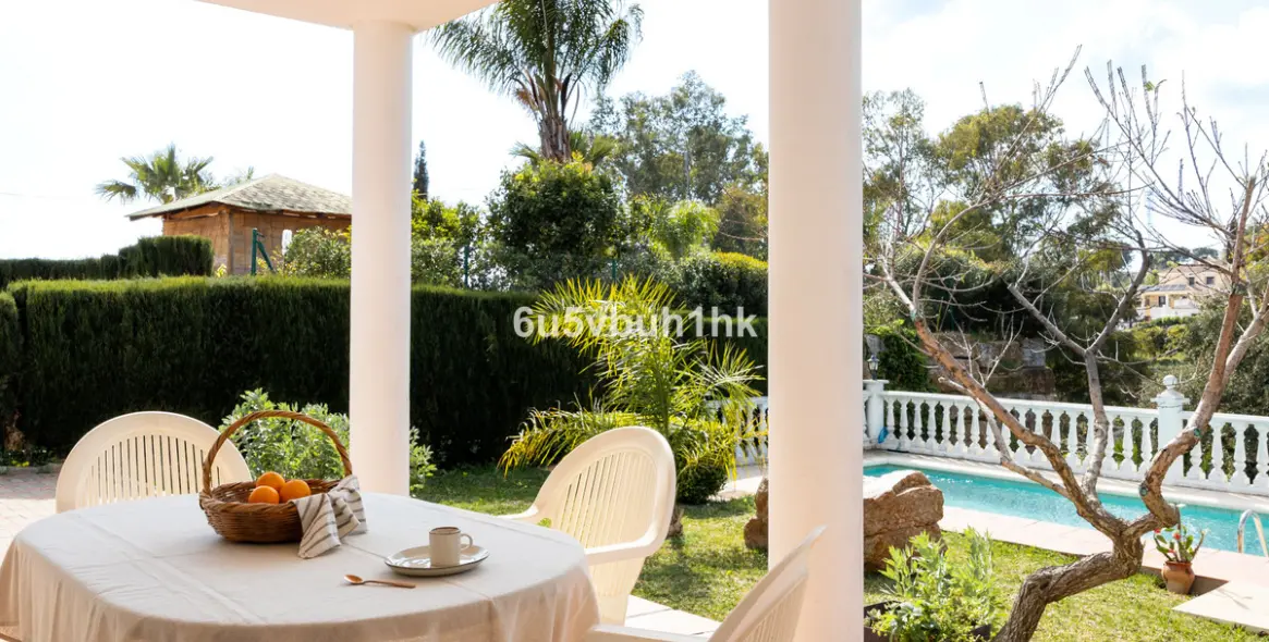 Venta de villa independiente en Elviria 6