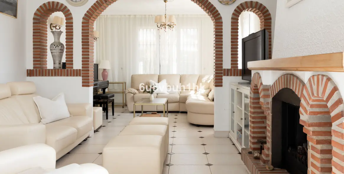 Venta de villa independiente en Elviria 8