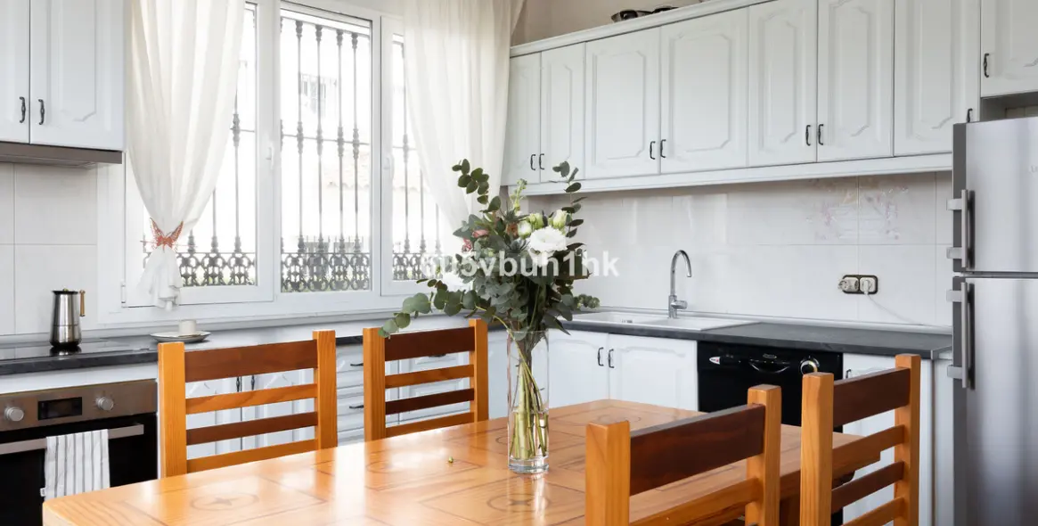 Venta de villa independiente en Elviria 9