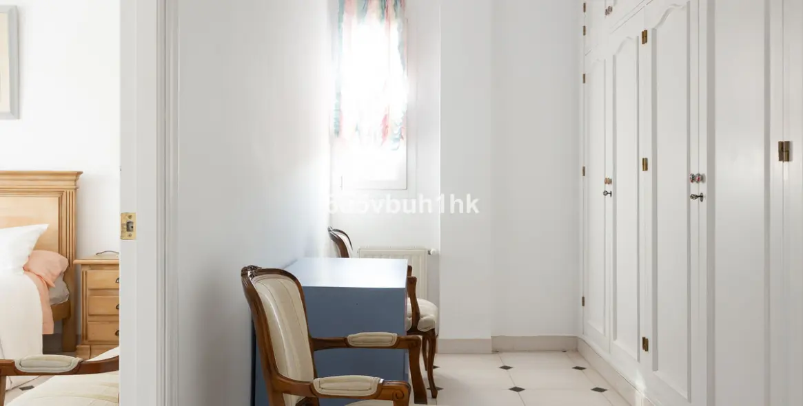 Venta de villa independiente en Elviria 19