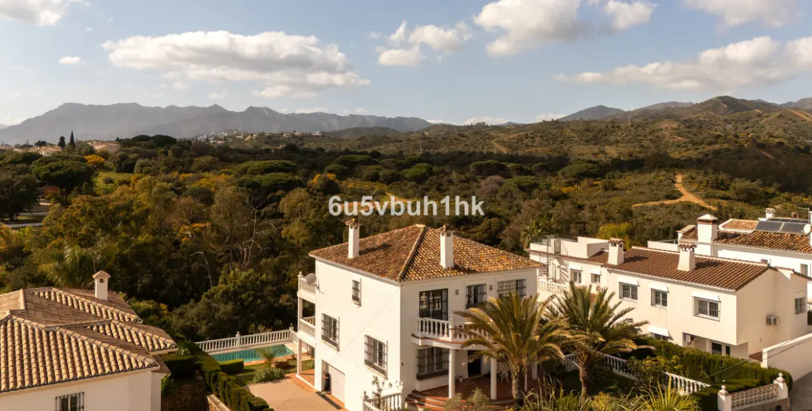 Venta de villa independiente en Elviria 20