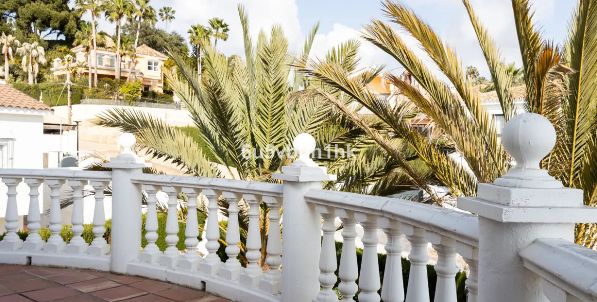 Venta de villa independiente en Elviria 27