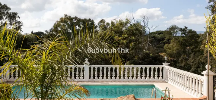 Venta de villa independiente en Marbella 0