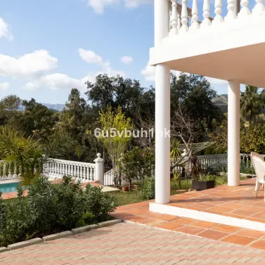 Venta de villa independiente en Marbella