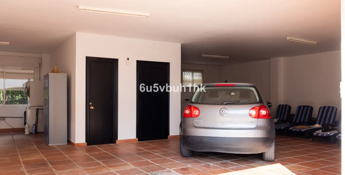 Sale of detached villa in Marbella 22