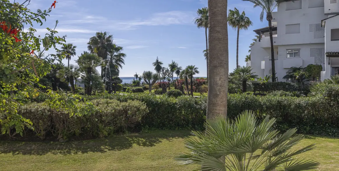 Продажа апартаментов на первом этаже в Costalita 10