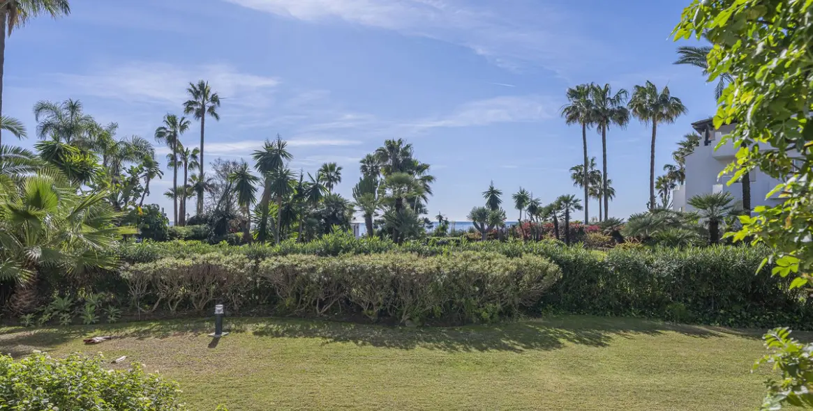 Продажа апартаментов на первом этаже в Costalita 20