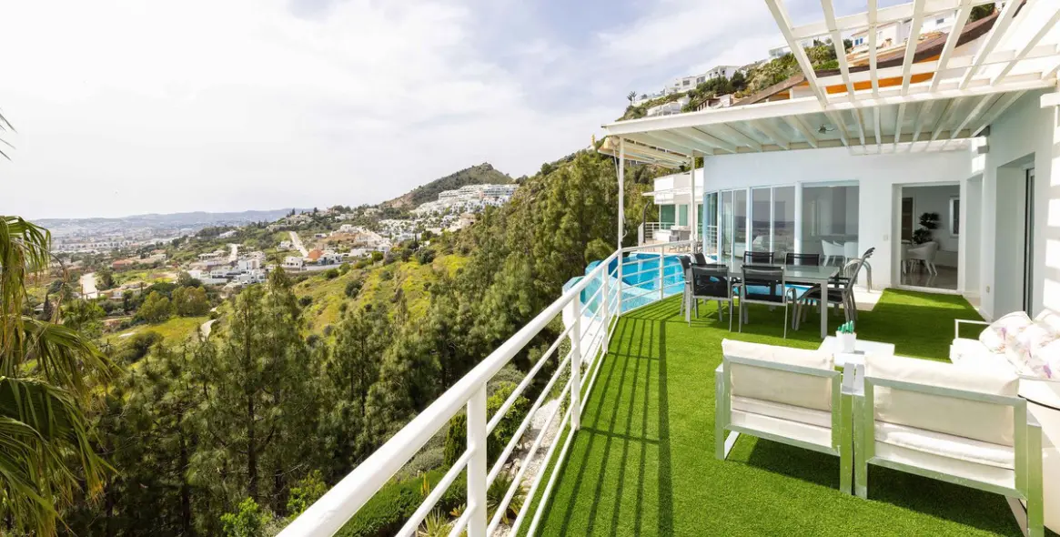 Venta de villa independiente en Benalmadena Costa 48