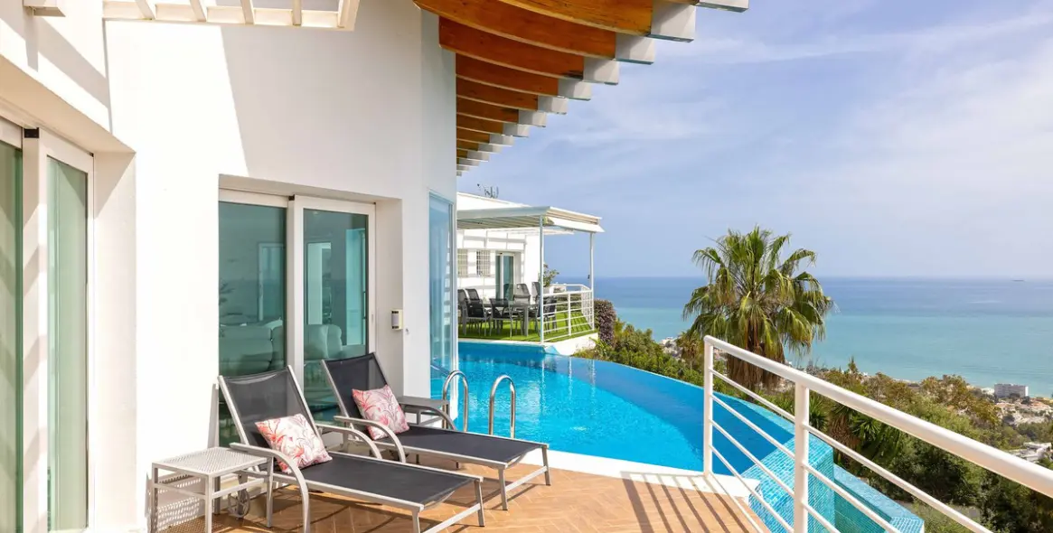 Venta de villa independiente en Benalmadena Costa 57