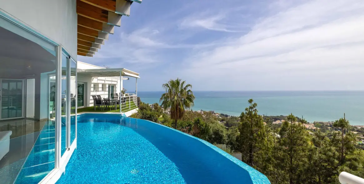 Venta de villa independiente en Benalmadena Costa 59