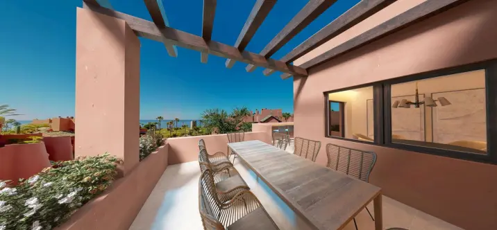 Venta de ático en New Golden Mile 4