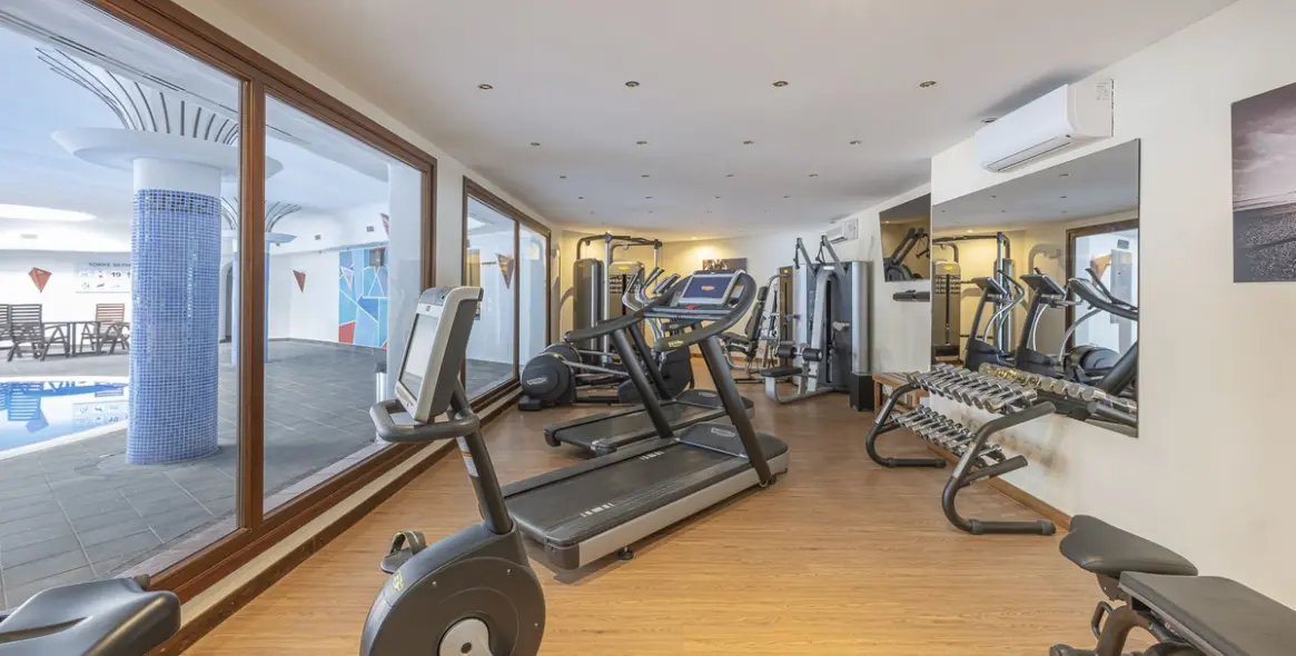 Продажа пентхауса в New Golden Mile 15