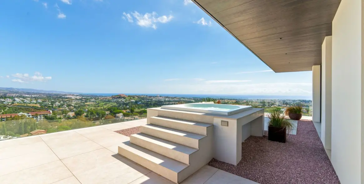 Продажа  отдельно стоящей виллы в Benahavís 33