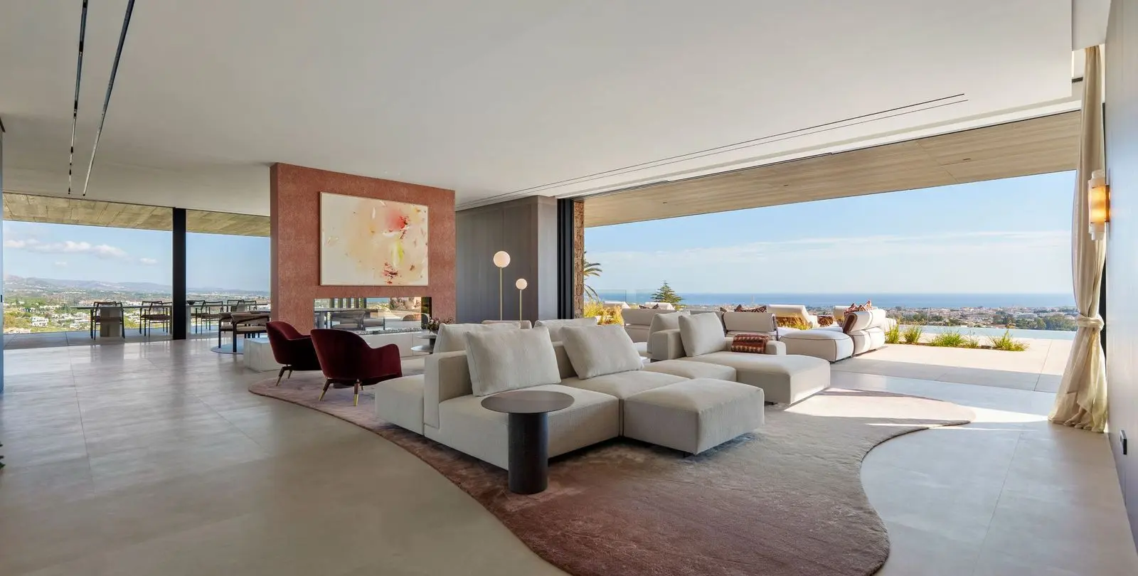Sale of detached villa in Benahavís 1