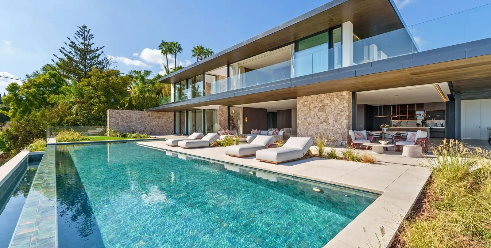 Sale of detached villa in Benahavís 29