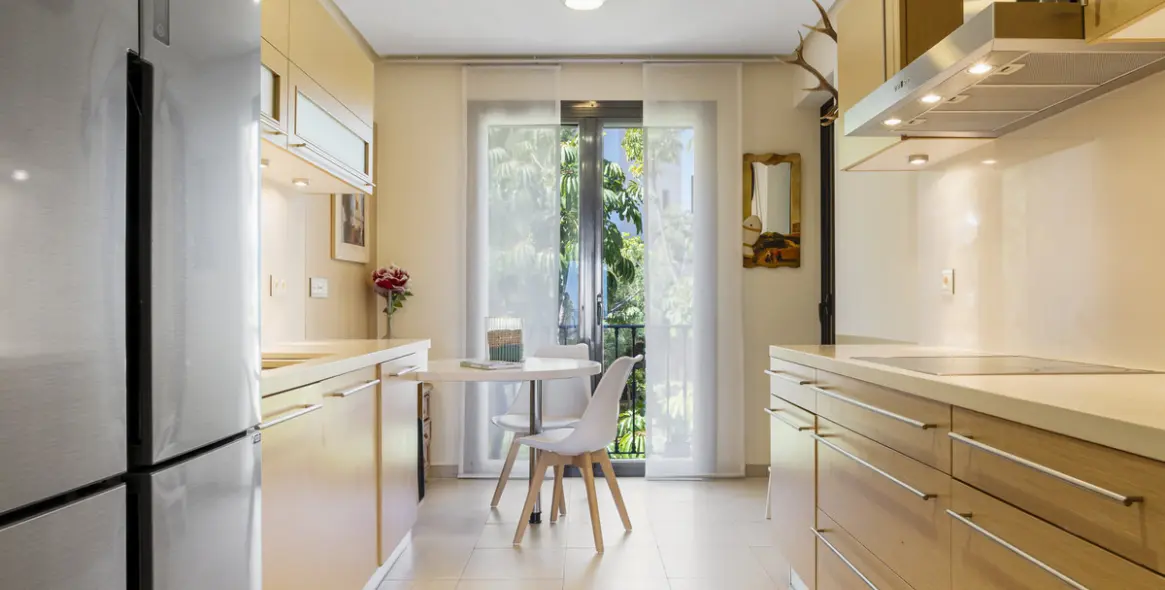 Short-term rent of middle floor apartment in La Quinta 11