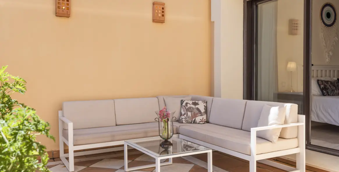 Short-term rent of middle floor apartment in La Quinta 14