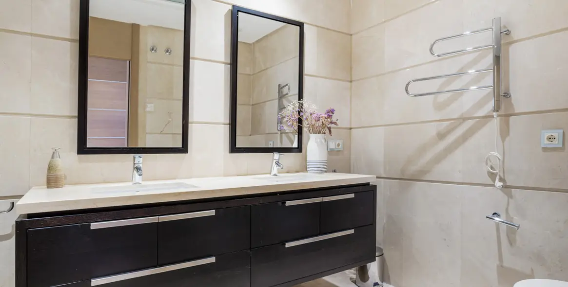 Short-term rent of middle floor apartment in La Quinta 16