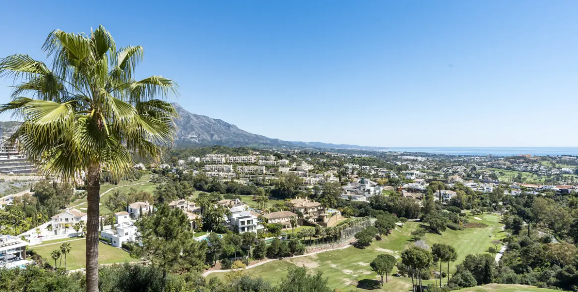 Short-term rent of middle floor apartment in La Quinta 23