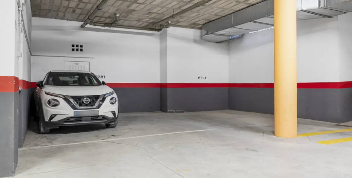 Short-term rent of middle floor apartment in La Quinta 25