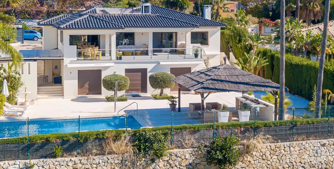 Краткосрочная аренда  отдельно стоящей виллы в Nueva Andalucía 1